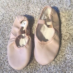 Little girls Ballet shoes size 11